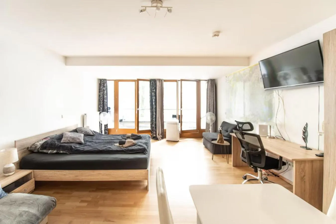 The Entire Apartment 4 You In The Hearth Of Berlín